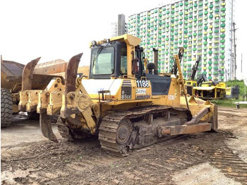 جرافة Komatsu D85EX-15: صورة 3