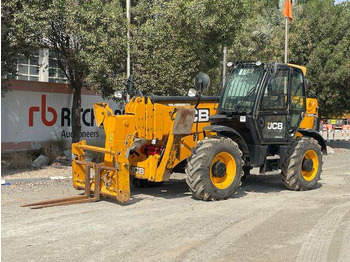رافعة تلسكوبية JCB