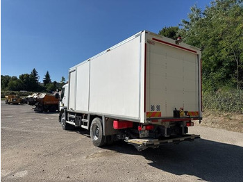 شاحنة مقفلة Renault C380: صورة 3 شاحنة مقفلة Renault C380: صورة 3