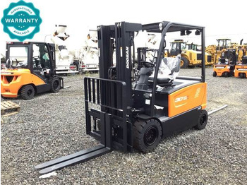 رافعة شوكية كهربائية DOOSAN