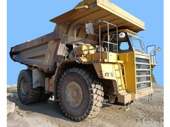 شاحنة التعدين KOMATSU HD605