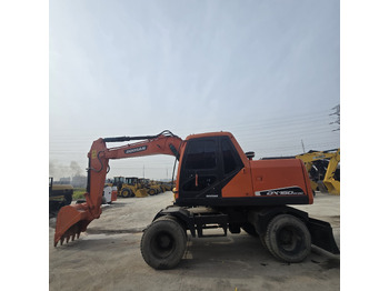 حفارة دولاب DOOSAN DX150W: صورة 2 حفارة دولاب DOOSAN DX150W: صورة 2