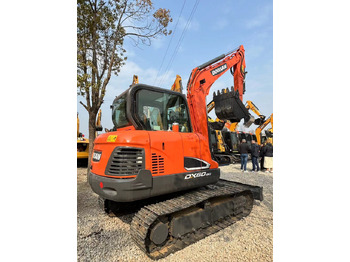 حفار زحاف DOOSAN DX60-9C