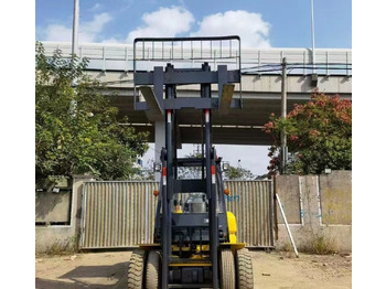 رافعة شوكية ديزل KOMATSU