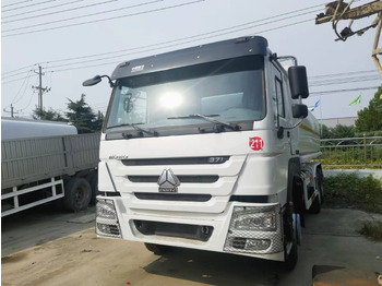 شاحنة صهريج SINOTRUK HOWO