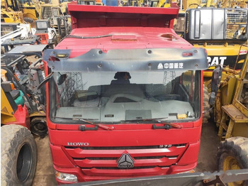 شاحنة قلاب SINOTRUK HOWO