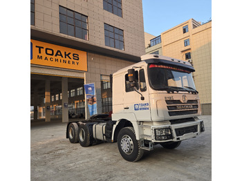 وحدة جر SHACMAN