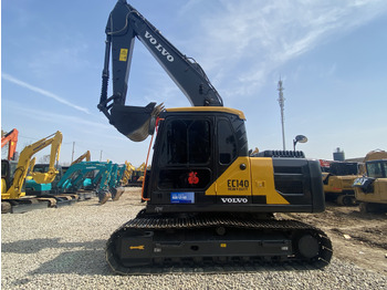 حفارة VOLVO EC140