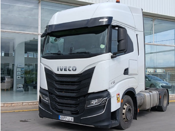 وحدة جر IVECO