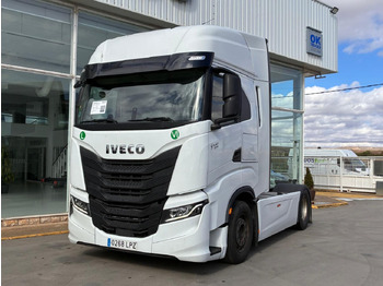 وحدة جر IVECO S-WAY