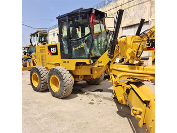ممهدة CATERPILLAR 140H