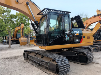 حفار زحاف CATERPILLAR 320D2