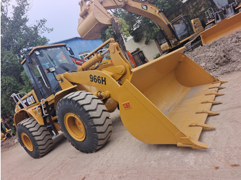 اللودر بعجل CATERPILLAR 966H