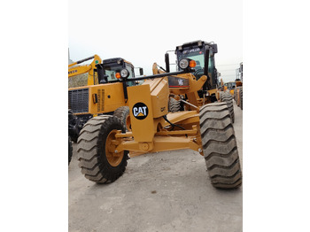 ممهدة CATERPILLAR 140G