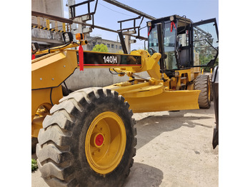 ممهدة CATERPILLAR 140H