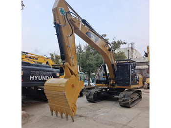 حفار زحاف CATERPILLAR 330D2L