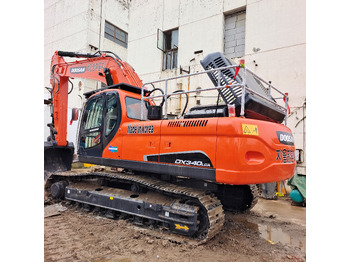 حفار زحاف DOOSAN DX340LC