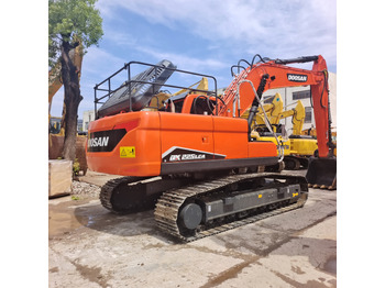 حفار زحاف DOOSAN DX225LC-9C