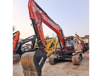 حفار زحاف DOOSAN DX300LC-9C