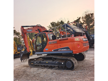 حفار زحاف DOOSAN DX300LC-9C