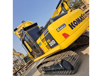 حفار زحاف KOMATSU PC200-8