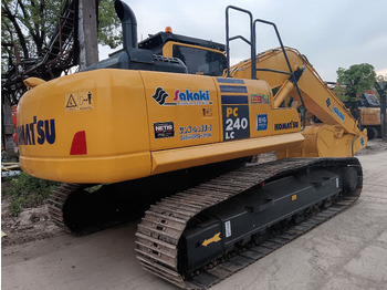 حفار زحاف KOMATSU PC240