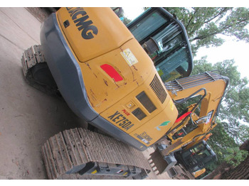 حفار زحاف XCMG XE 75 DA: صورة 1