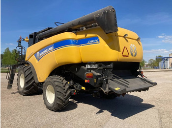 حصادة موحَّدة New Holland CX 8070: صورة 3