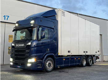 شاحنة مقفلة SCANIA R 520