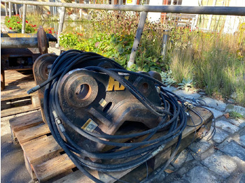 قارنة توصيل هيدروليكي - آلات البناء Liebherr 900: صورة 2