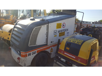 قشاطة أسفلت WIRTGEN