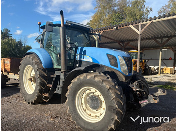 جرار NEW HOLLAND T7000