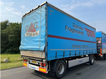 مقطورة ستارة جانبية KRONE