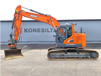 حفار زحاف DOOSAN DX235LCR-5