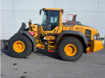 اللودر بعجل VOLVO L110H