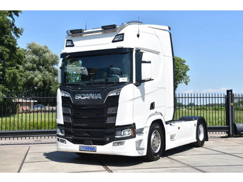 وحدة جر Scania R520 V8 NGS 4x2 - RETARDER - 504 TKM - PARK. AIRCO - ACC - NAVI - 2 x FUEL TANKS - LED LIGHTS -: صورة 2