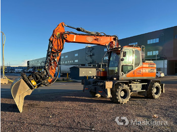 حفار زحاف DOOSAN DX160W-5