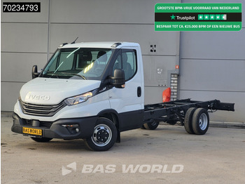 شاحنة التوصيل IVECO Daily 35c18