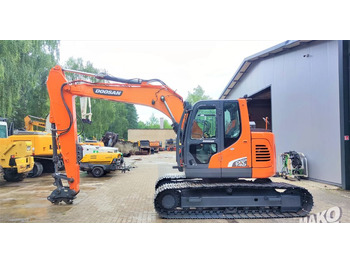 حفار زحاف DOOSAN DX140LCR-5