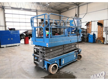 رافعة هيدروليكية مقصية GENIE