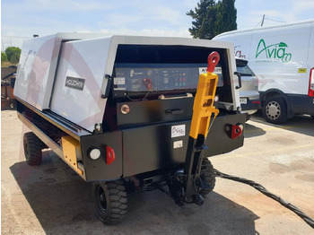 وحدة الطاقة الأرضية للطائرات HOUCHIN C690-100DV: صورة 2 وحدة الطاقة الأرضية للطائرات HOUCHIN C690-100DV: صورة 2