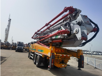 مضخة خرسانة XCMG Official Second Hand 62m Concrete Boom Pump HB62V Truck Mounted Concrete Pump For Sale: صورة 4
