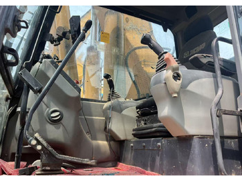 برج الحفر XCMG XR220D mobile crawler rotary drilling rig 25m: صورة 3