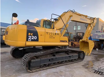 حفار زحاف KOMATSU PC200-8