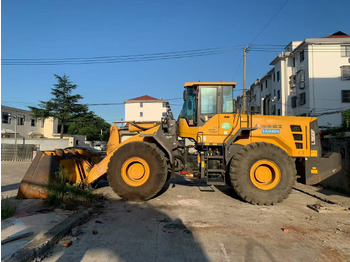 اللودر بعجل SDLG