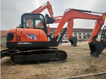 حفار زحاف DOOSAN DH55