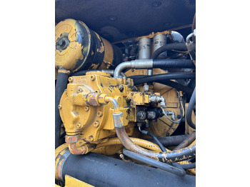 مضخة هيدروليكية LIEBHERR