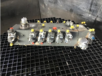 نظام الهيدروليك LIEBHERR