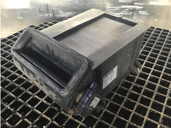 فلتر الهواء LIEBHERR