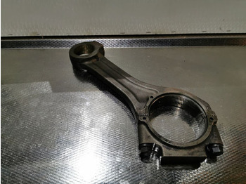 المحرك و قطع الغيار LIEBHERR